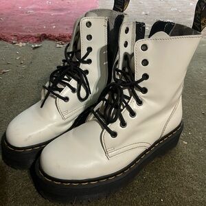 Dr. Martens